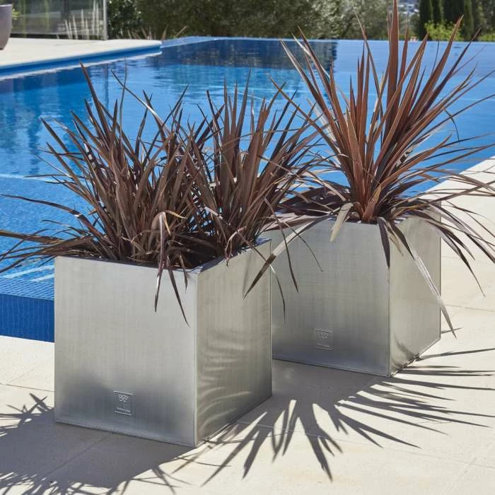 40cm Zinc Galvanised Silver Cube Planters - By Primrose™ 3 40cm Zinc Galvanised Silver Cube Planters - By Primrose™ - Image 3