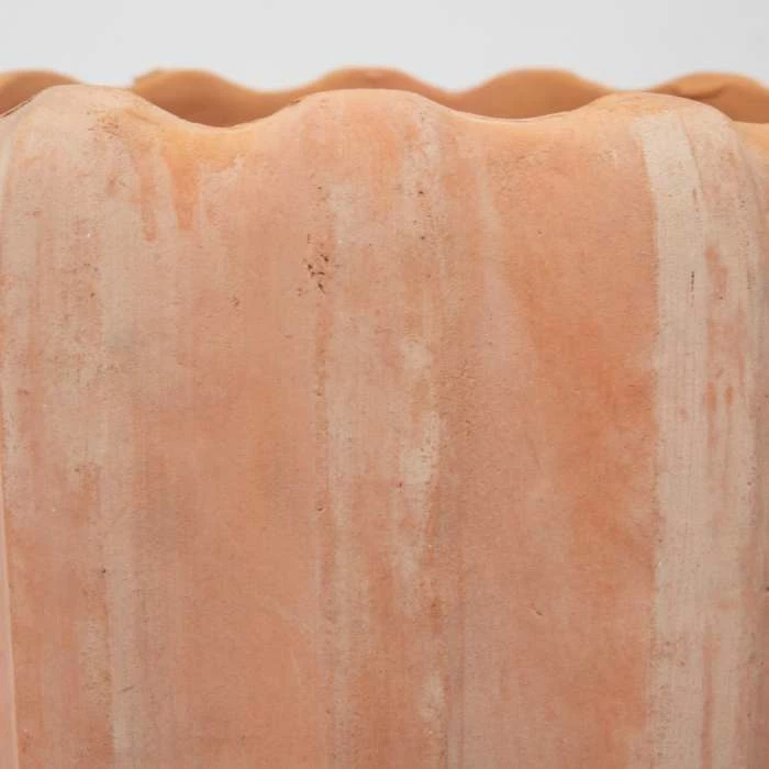 70cm Terracotta Scalloped Finish Tall Planter - Large 3 70cm Terracotta Scalloped Finish Tall Planter - Large - Image 3