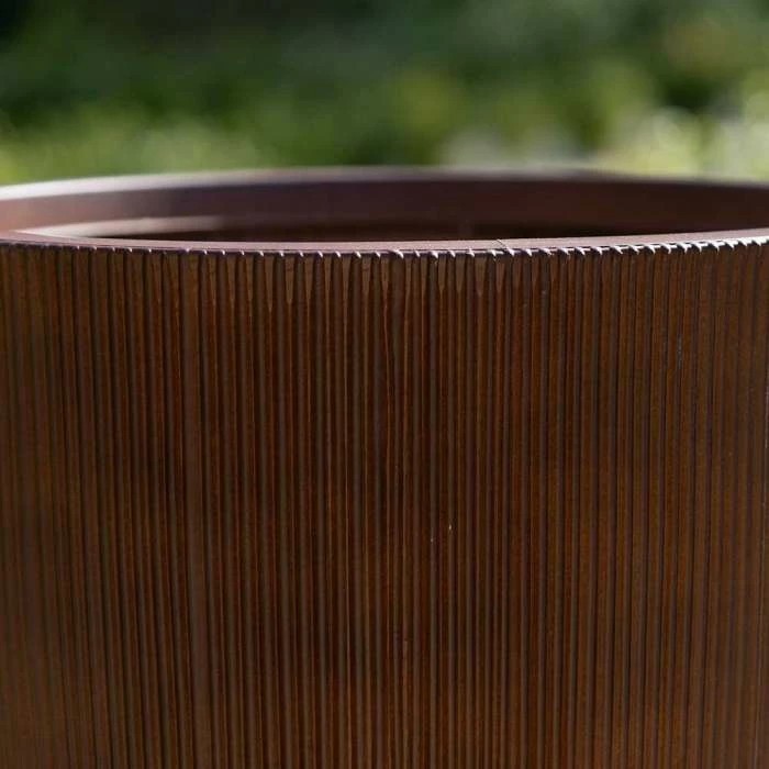 45cm Round Ridged Planter in Brown 4 45cm Round Ridged Planter in Brown - Image 4